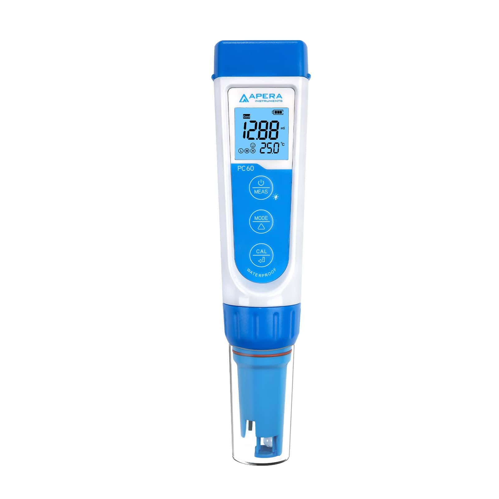 Medidor de bolsillo multiparamétrico Apera PC60 mostrando mediciones de pH y conductividad.